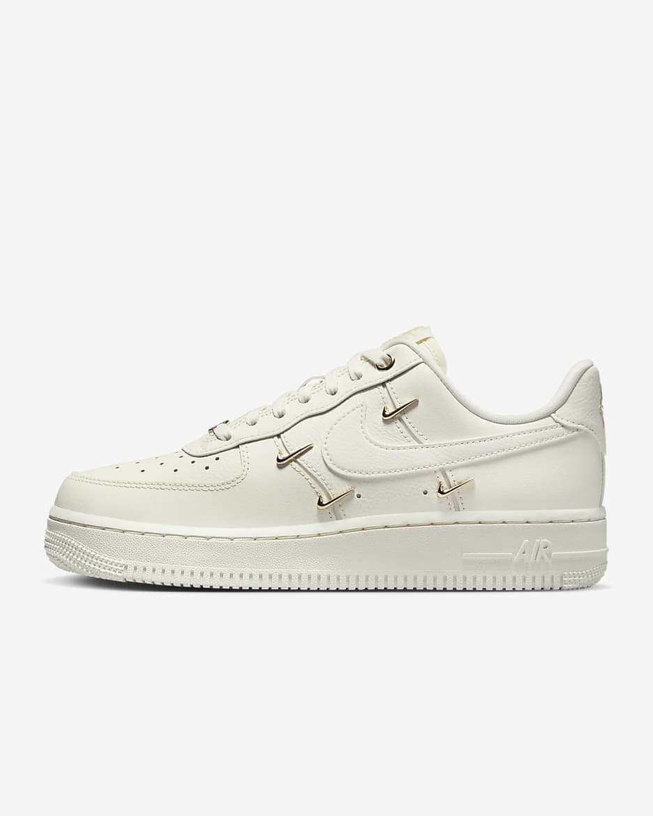 Nike Air Force 1 07 LX Women s Shoes